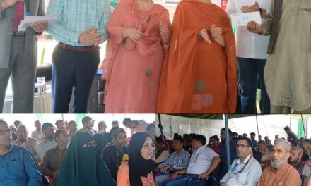 KVK Ganderbal Organizes “Grapes Day” at Model Vineyard Kralbagh