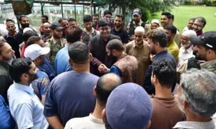 DC Ganderbal visits Qamar-U-Din Shrine, Jamia Masjid Beehama to review Eid Milad-un-Nabi (SAW) arrangements