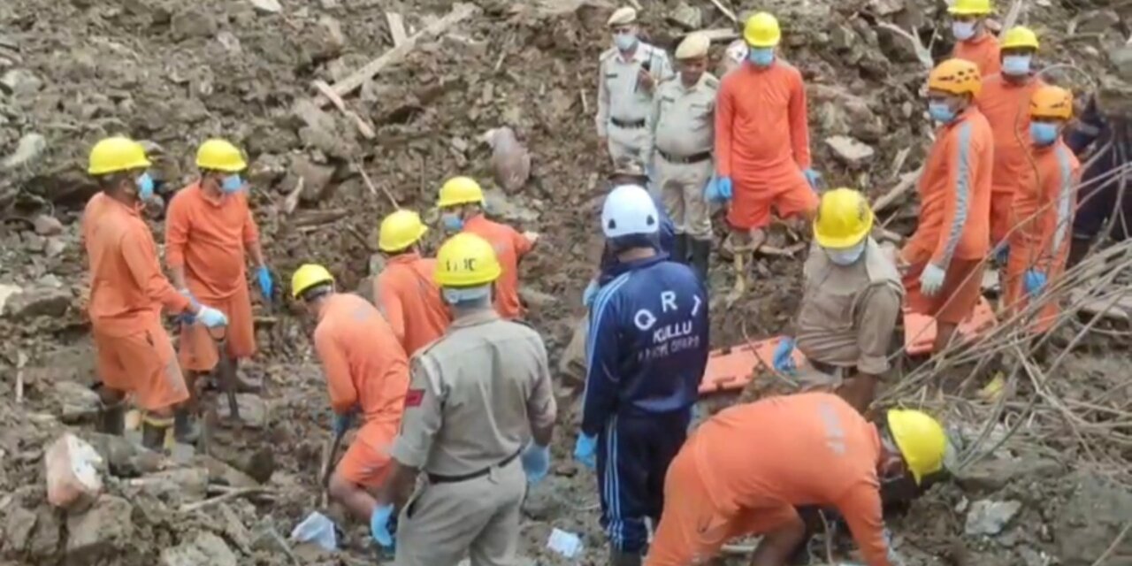 Himachal Landslide: Bodies of 2 Kashmiris recovered, rescue ops on