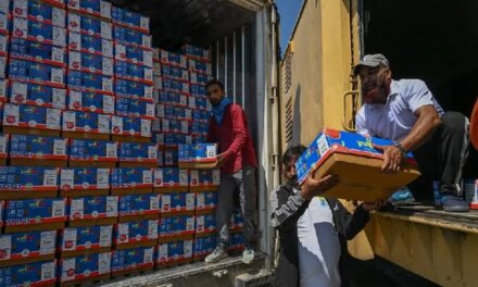 Northern Railways introduces container-based wagons to ferry apples from Kashmir