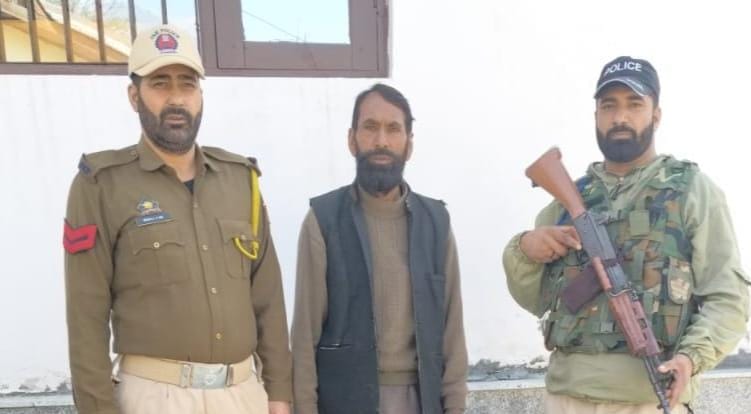 Police nab absconder evading arrest for about 02 decades arrests in Ganderbal