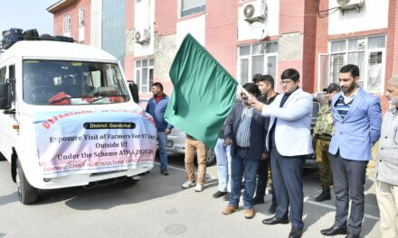 DC Ganderbal flags-off 7 day exposure visit of farmers to Himachal Pradesh under ATMA Scheme