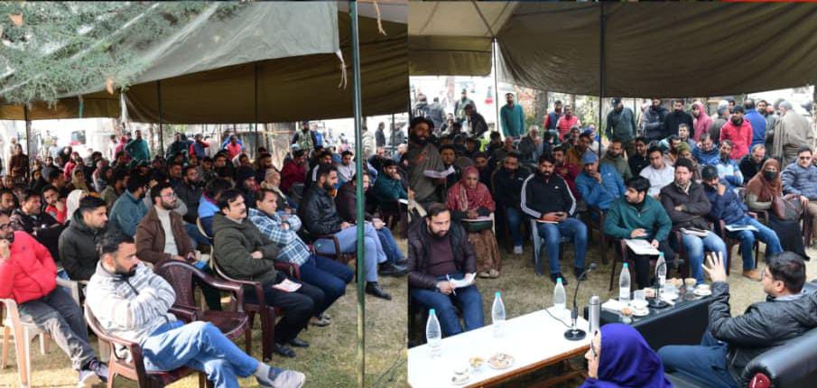 DC Ganderbal chairs public outreach programme at Panchayat Wayil Directs concerned officers for time-bound redressal of genuine public grievances