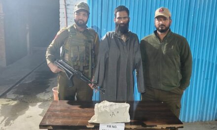 Pulwama Police Seizes Contraband During Naka Checking at Koil Pulwama