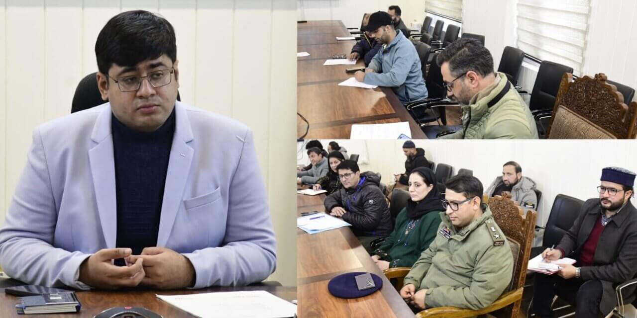 DC Ganderbal chairs meeting on Implementation of ABC & Rehabilitation of Stray Dogs