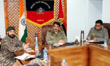 SSP Shopian Reviews Security Preparedness Ahead of Republic Day-2026