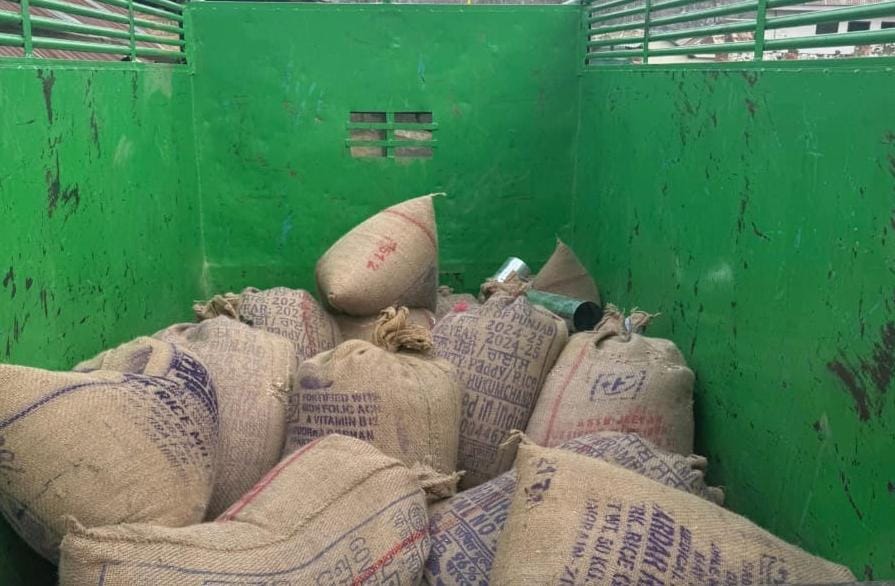 J&K Police seizes illegal Rice consignment during naka checking at Vilgam Handwara