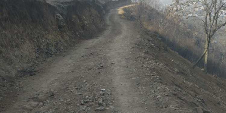 High Court Stops Land Takeover for PMGSY Road in Ajas, Bandipora