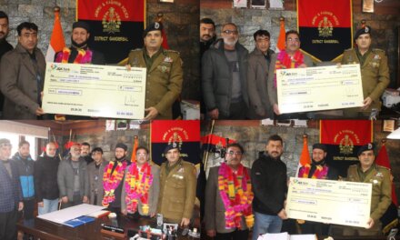 Ganderbal Police Bids Warm Farewell to Two Retiring Officers