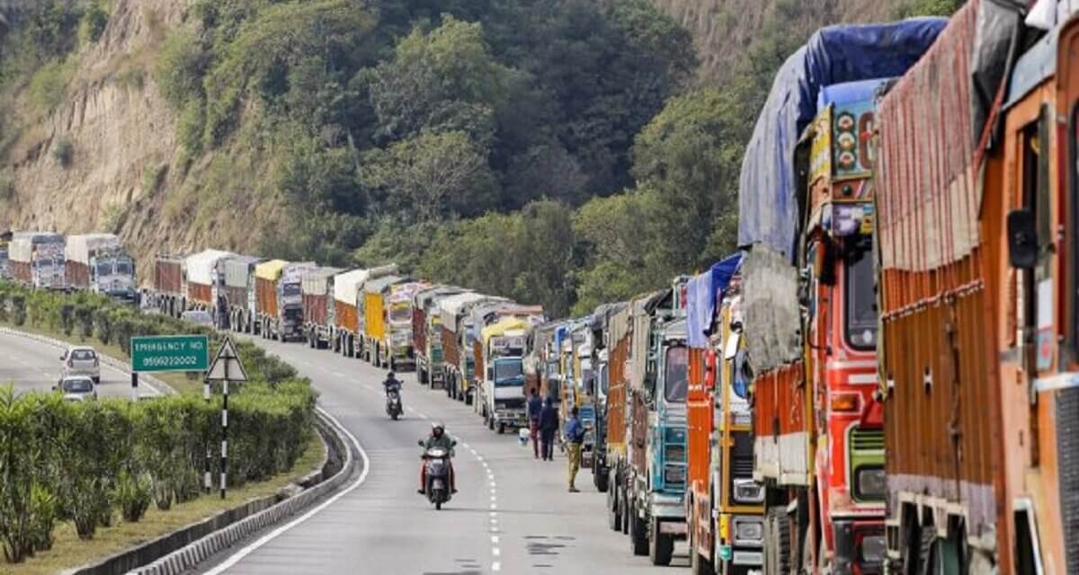 Jammu–Srinagar highway is open for all vehicles from both sides