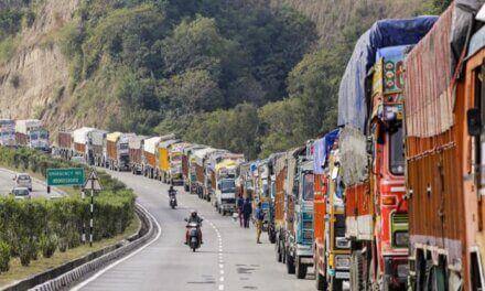 Jammu–Srinagar highway is open for all vehicles from both sides