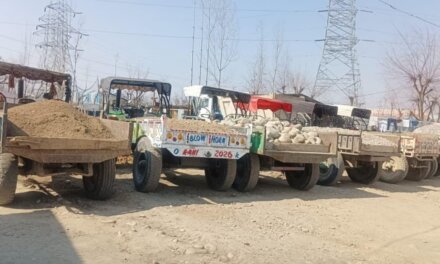 Illegal extraction & transportation of mineral;J&K Police seizes 07 vehicles in Shopian