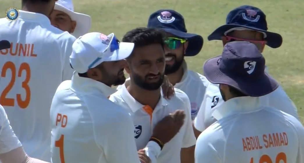 Ranji Trophy Final: J&K Dominate as Auqib’s Five-For Restricts Karnataka to 293