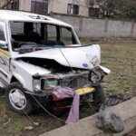 Nine Hurt as Vehicle Crashes into Tree in South Kashmir’s Tral, Four Referred to Srinagar