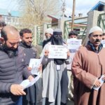 Kashmiri Students’ Detention in Rajasthan Sparks Protest by Families in Srinagar