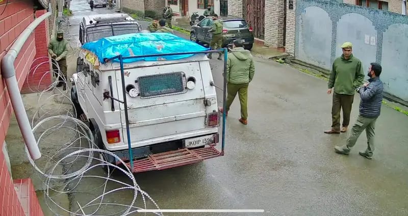 Placed under house arrest, not allowed to offer Friday prayers: Mirwaiz Umar Farooq