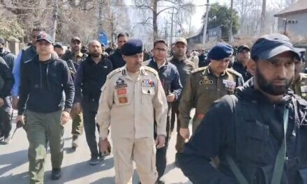 DGP, IGP Kashmir on Ground to Maintain Security Amid Protests