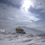 Gurez valley cut off after heavy snowfall, authorities suspend traffic on key routes